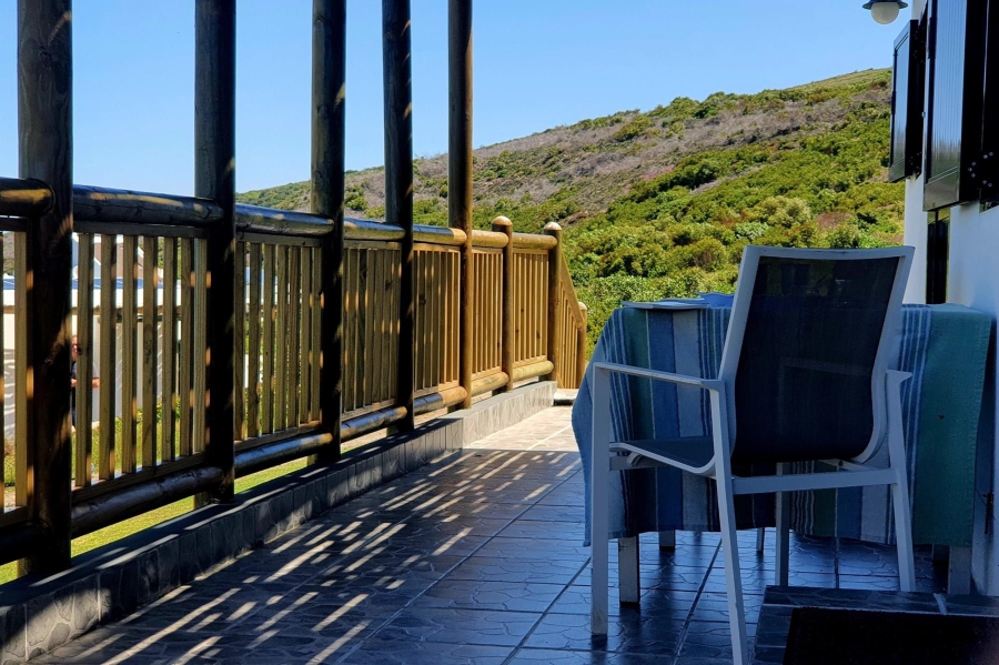 4 Bedroom Property for Sale in Fynbosstrand Western Cape